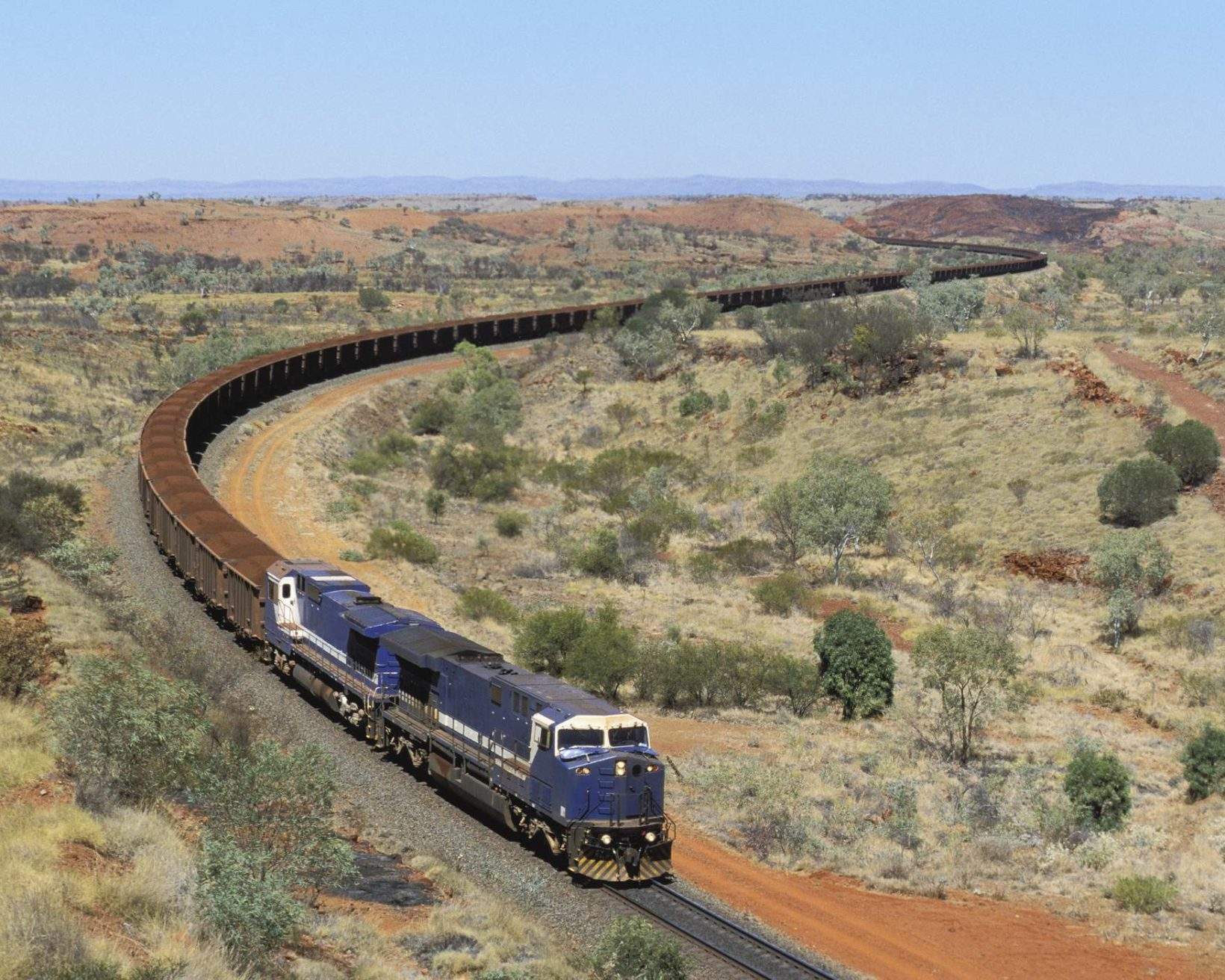 can you travel around australia by train