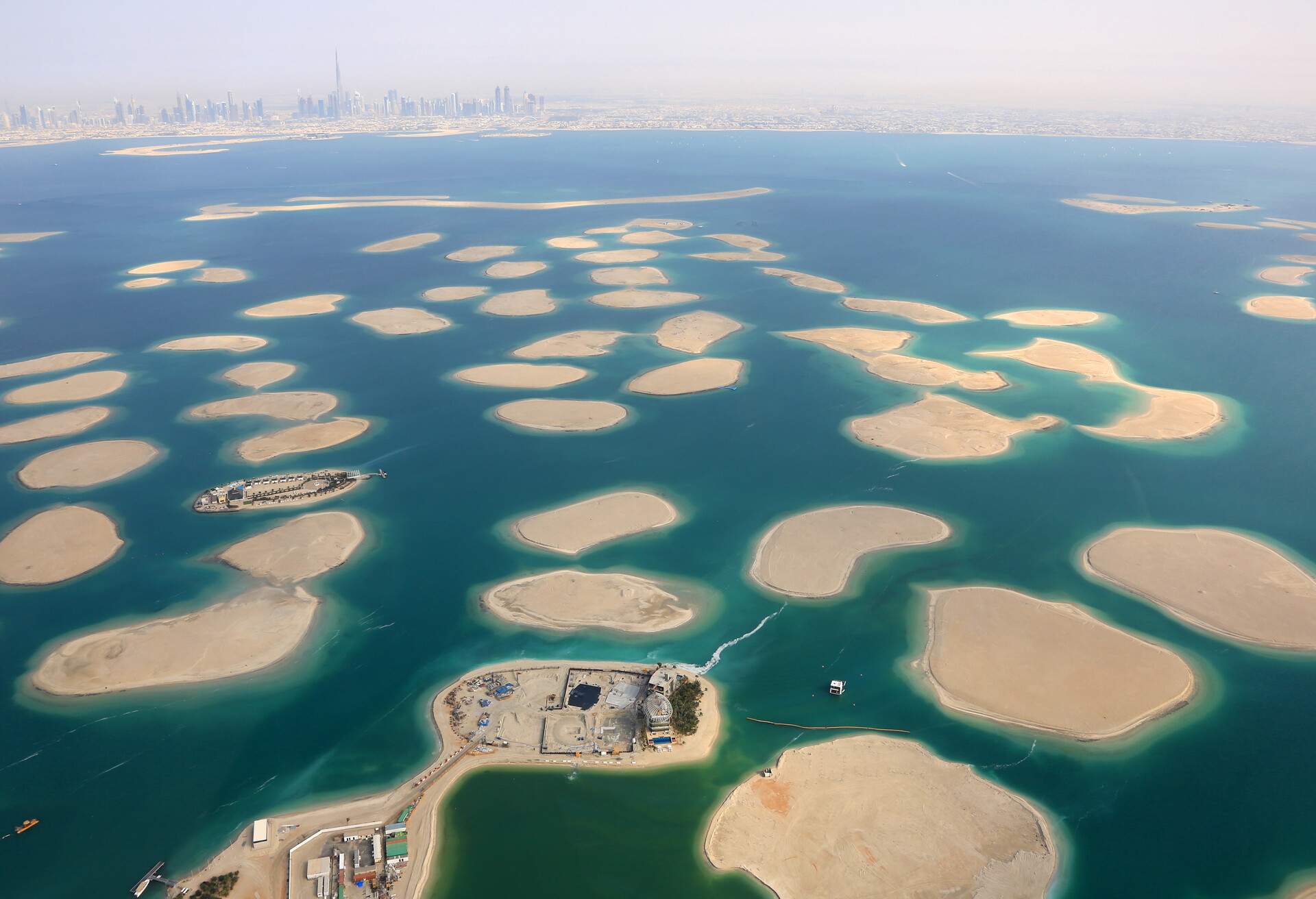 Can you visit World Islands Dubai?