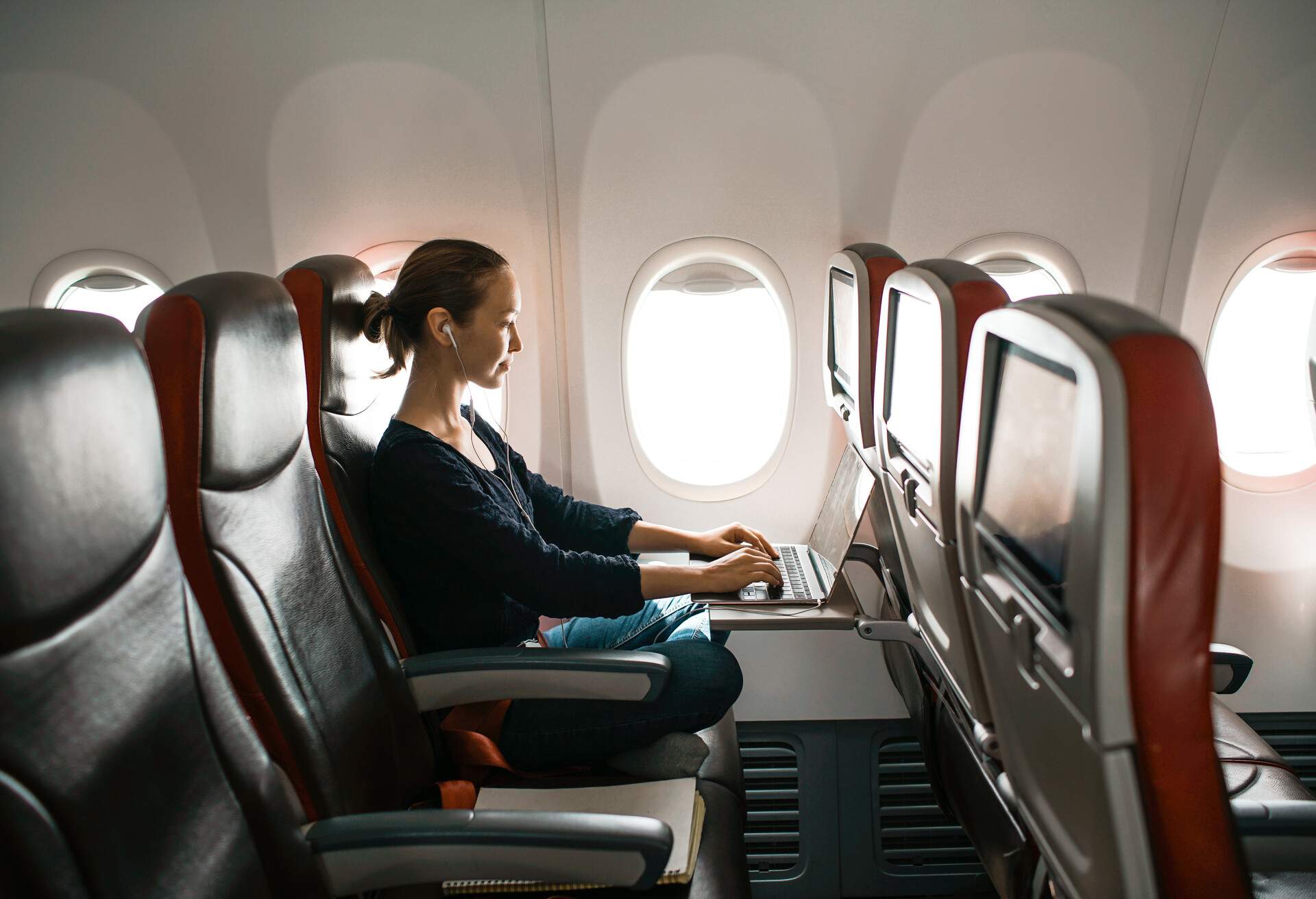 Get comfy: how to choose the best seat on a plane - KAYAK