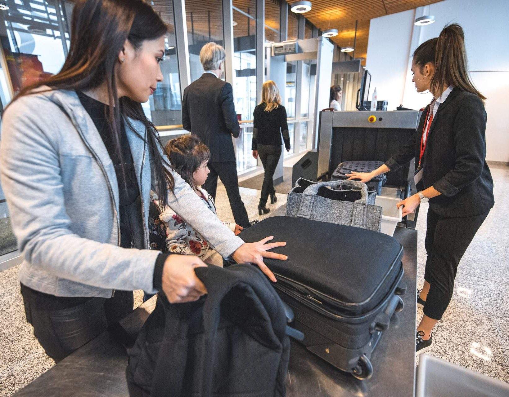 Carryon vs checked bag what’s the best way to travel? KAYAK