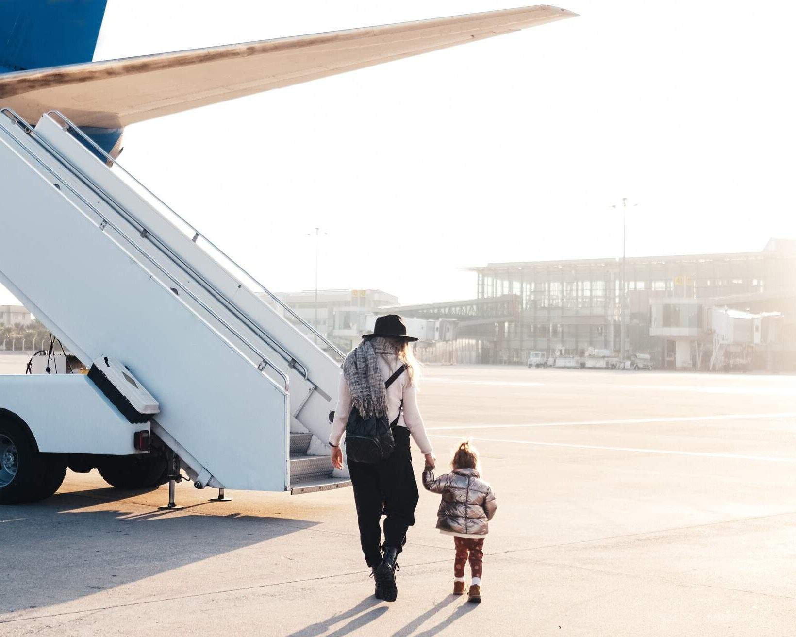 Alaska Airlines’ carryon luggage guide KAYAK