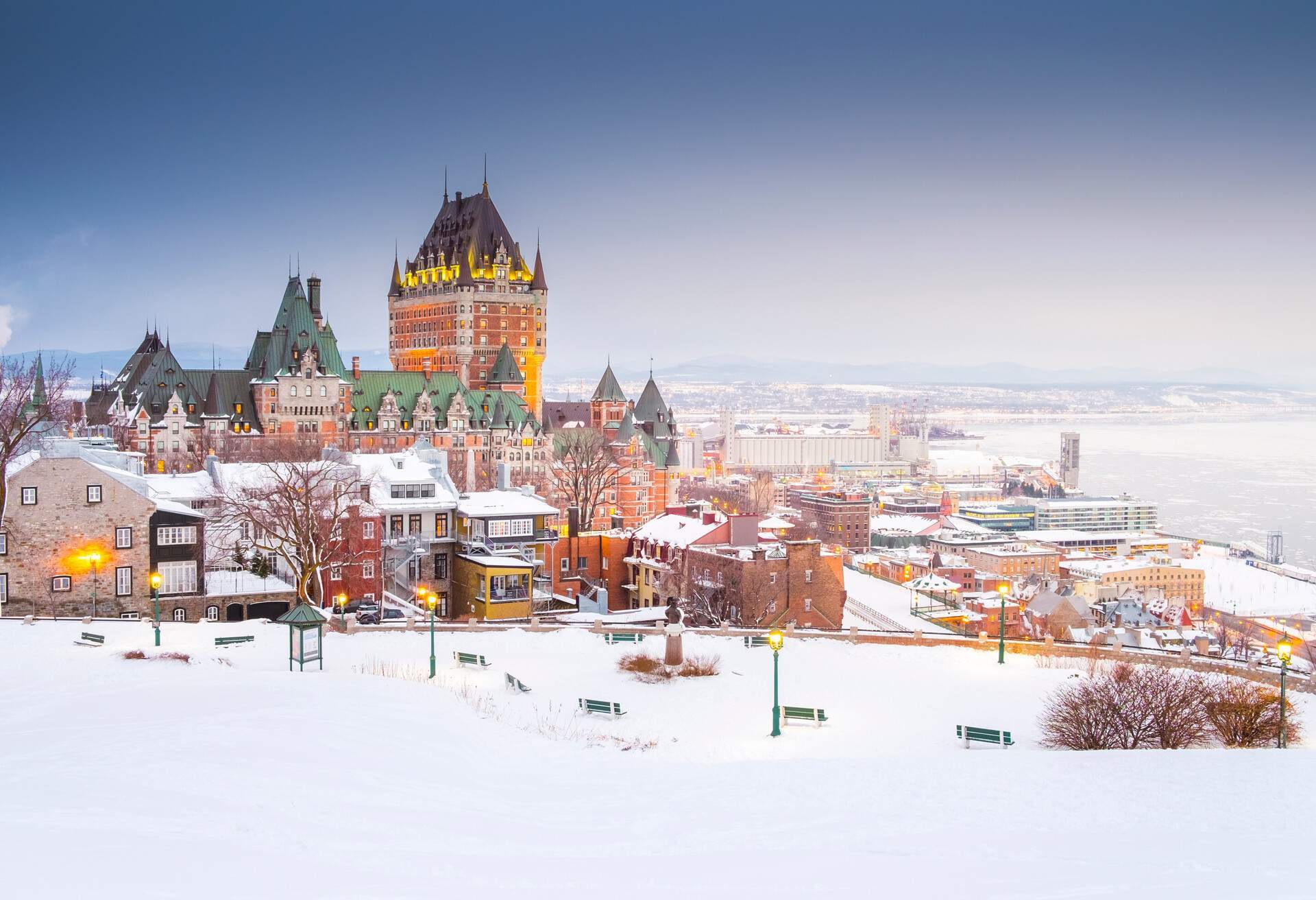 warm places to visit in canada during winter