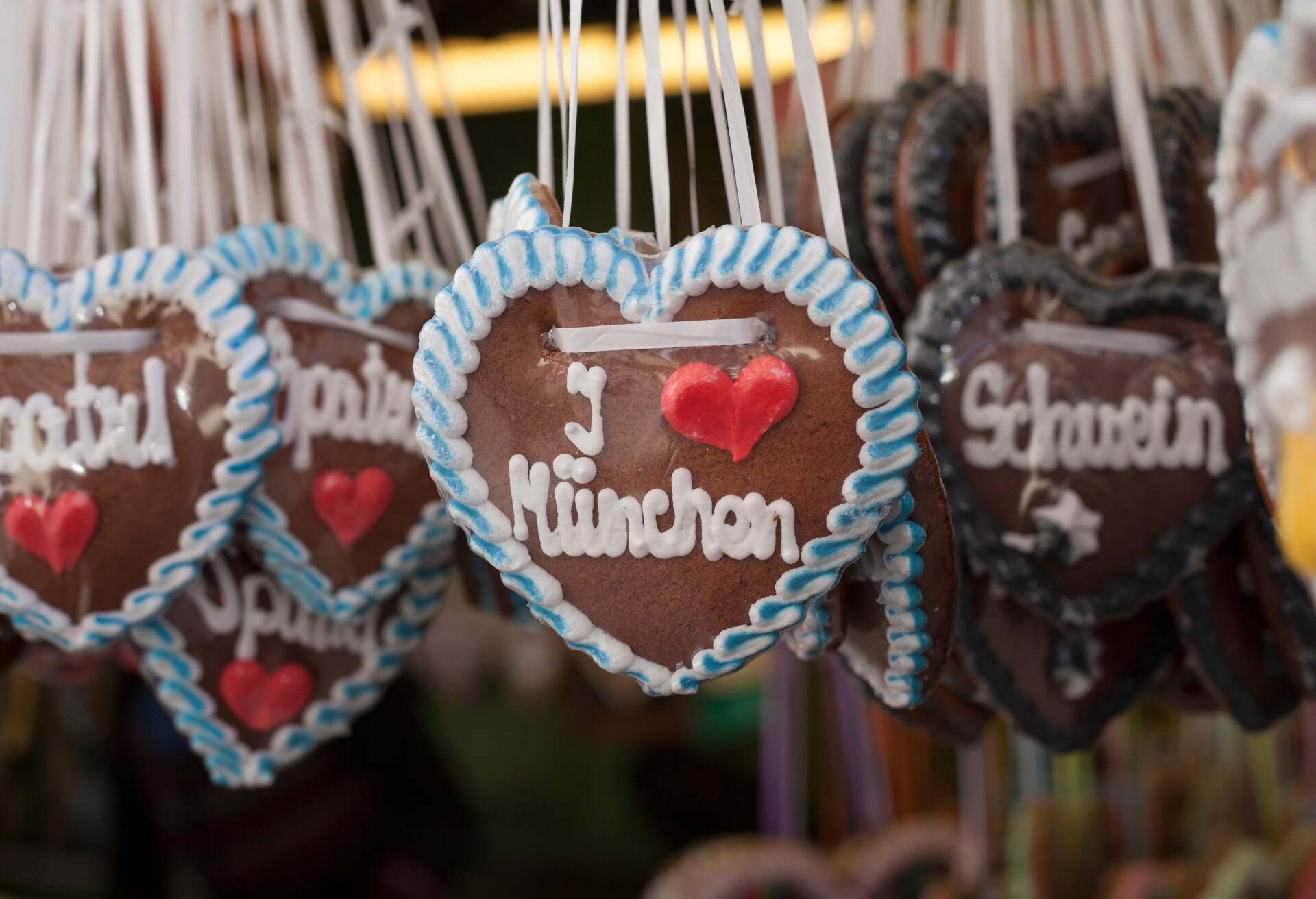 DEST_GERMANY_MUNICH_THEME_FOOD_GINGERBREAD_GettyImages-485246143-3.jpg