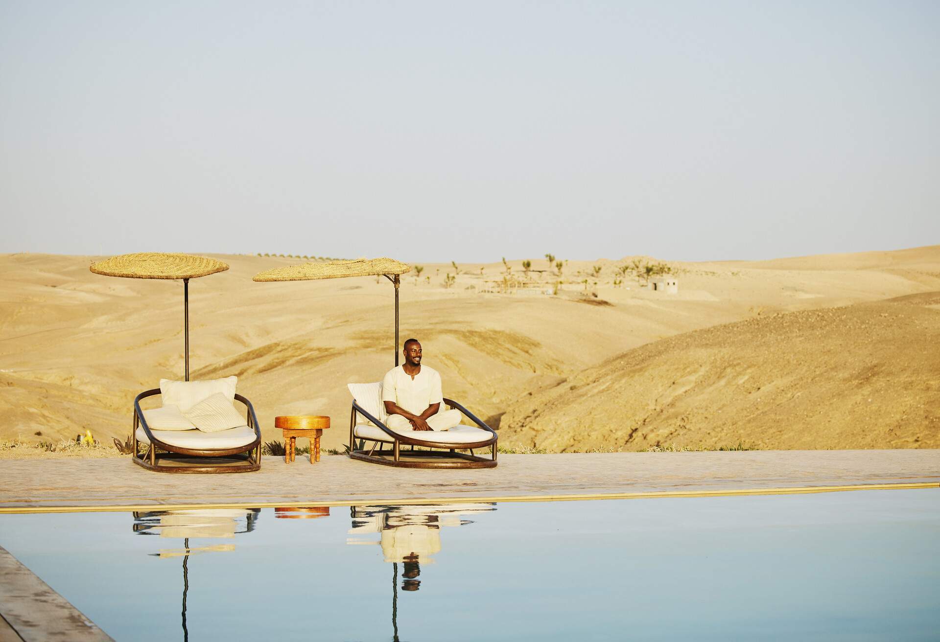 dest_morocco_agafay-desert_theme_hotel_pool_gettyimages-1466694553_universal_within-usage-period_99575