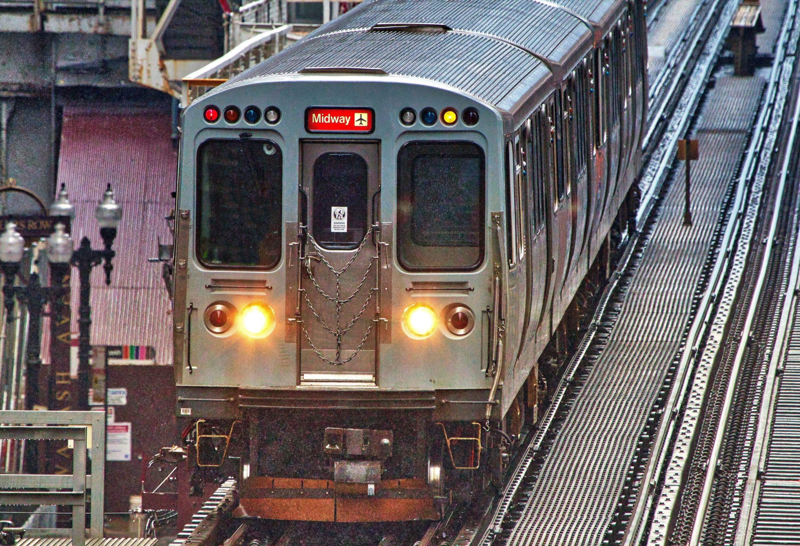 Chicago Metro Loop Line heading towards to Chicago Midway International Airport