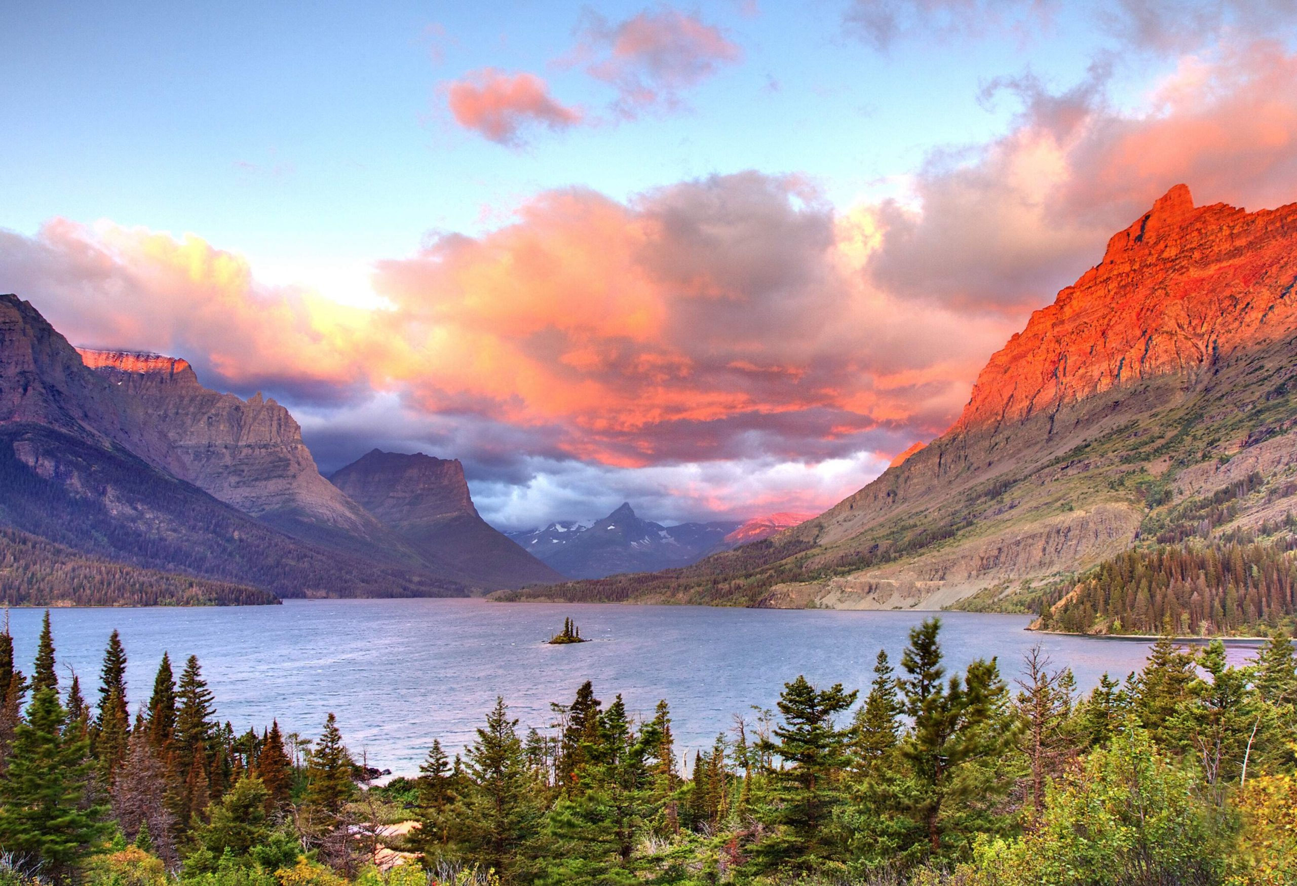 September sunrise at wild Goose Island Overlook at Glacier National Park.