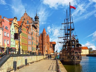 cheap flights to poland from 225 kayak