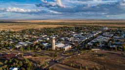 Hotels near Longreach airport