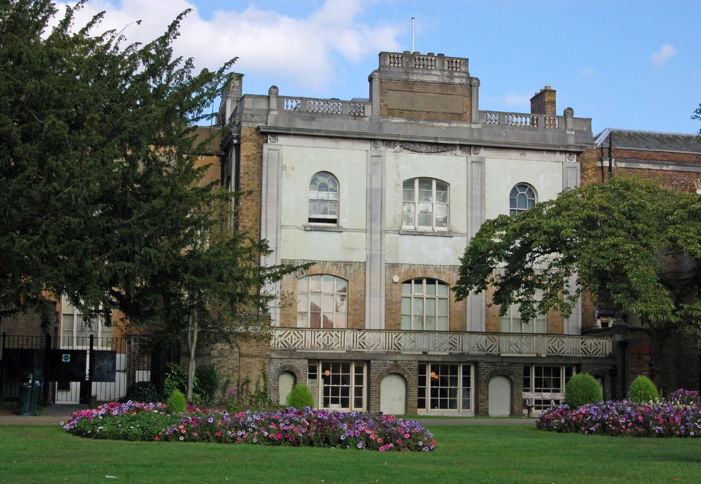 Car Rentals in Ealing (London) from 13/day Search Rental Cars on KAYAK