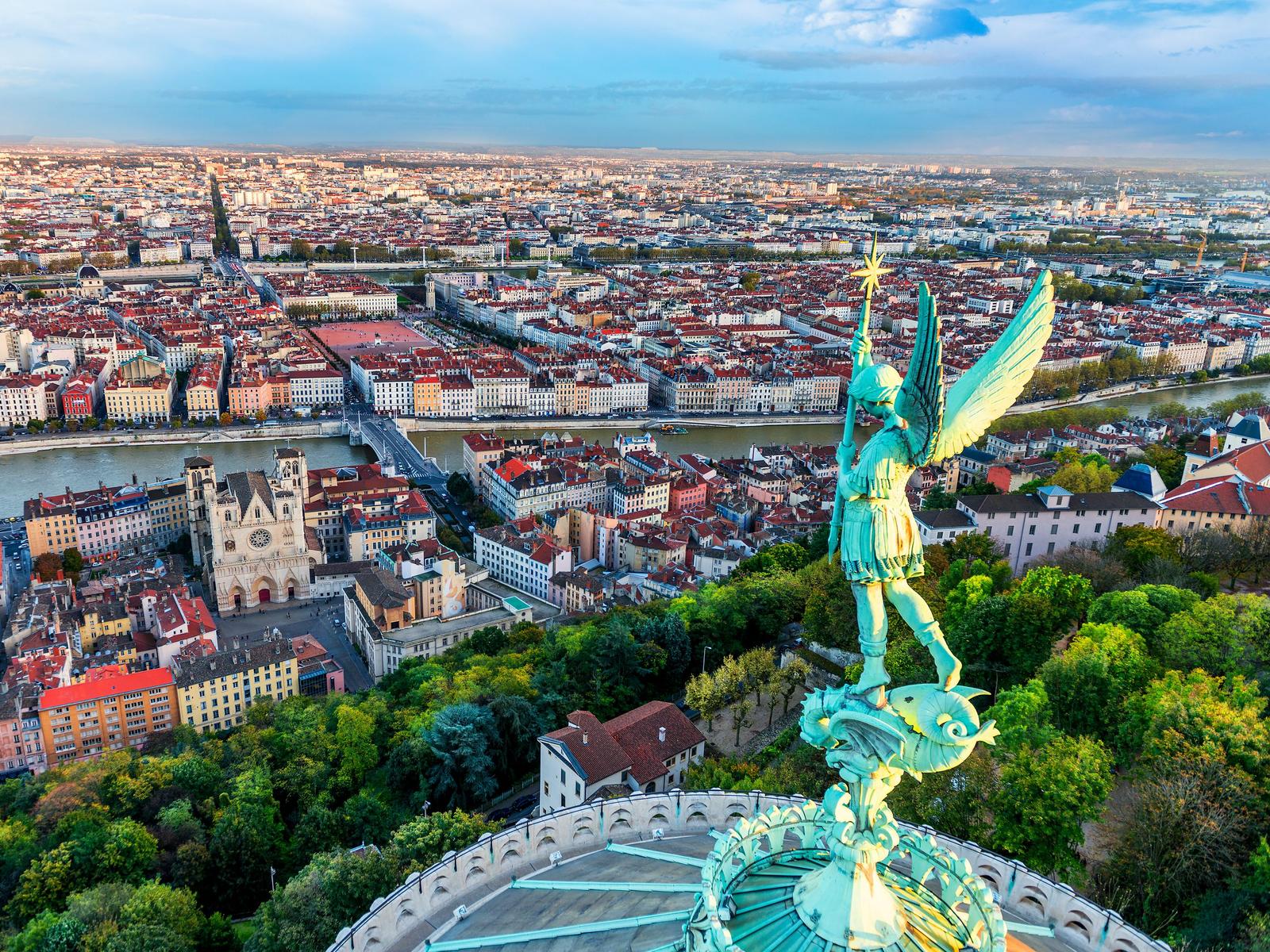Unmissable Special Flight Deals to France! - Popular Destinations in France