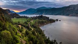 Hood River Hotels