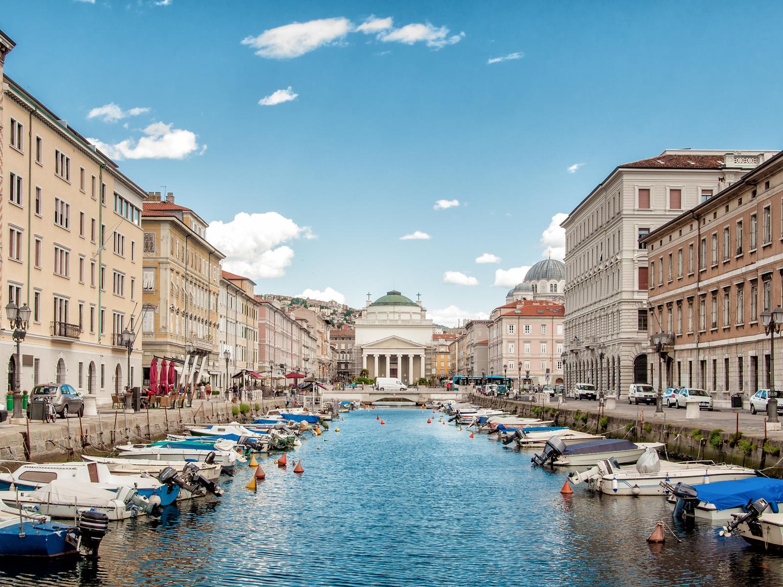 Short Flights to Italy at Attractive Prices! - Tips for Finding the Best Deals