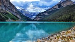 Lake Louise hotels