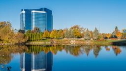 Find cheap flights from Illinois to Canada