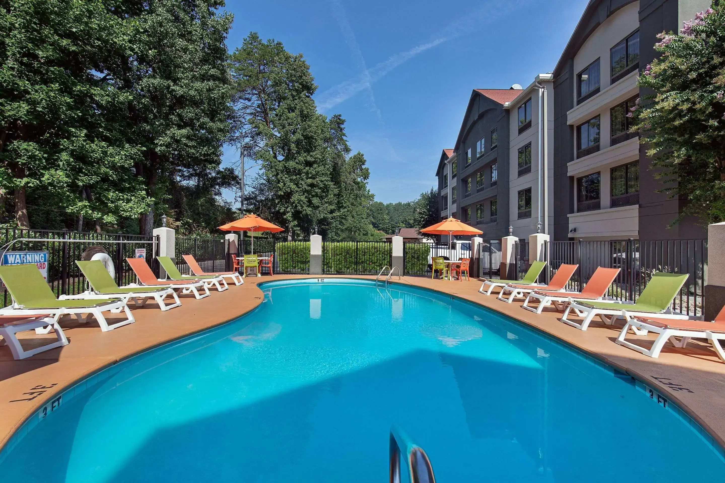 la-quinta-inn-suites-ice-65940-109847201-994777