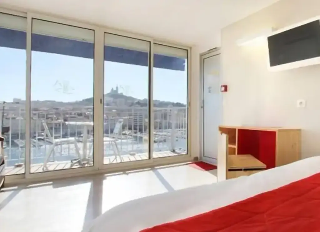 Hôtel Hermès provided by Expedia Group.