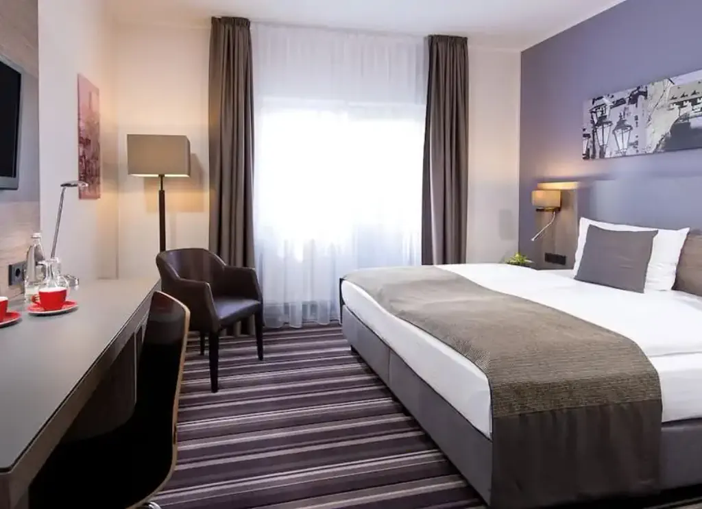Leonardo Boutique Hotel Munich, provided by Expedia Group.