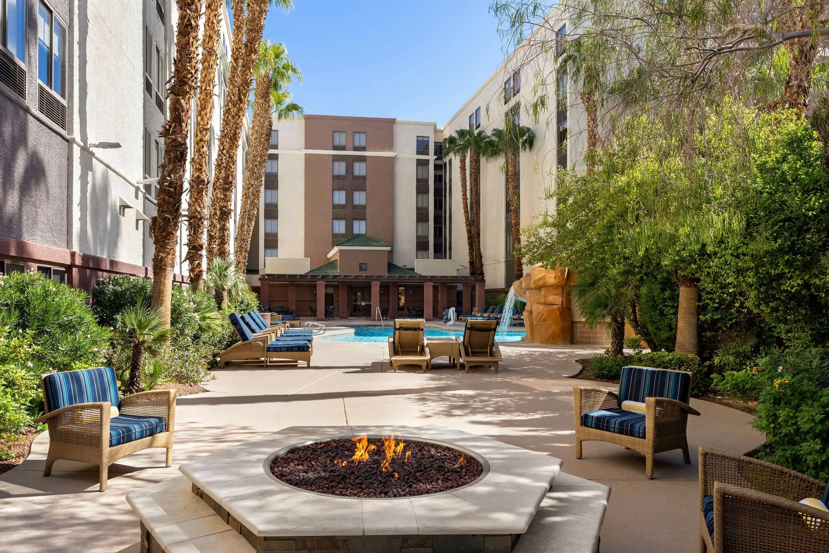 hampton-inn-tropicana-ice-31425-74baad-067684