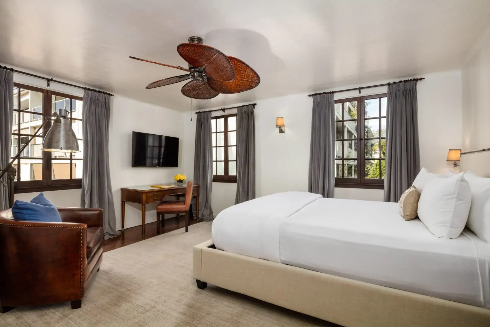 the-charlie-west-hollywood-leonardo-623213-182236447-302304