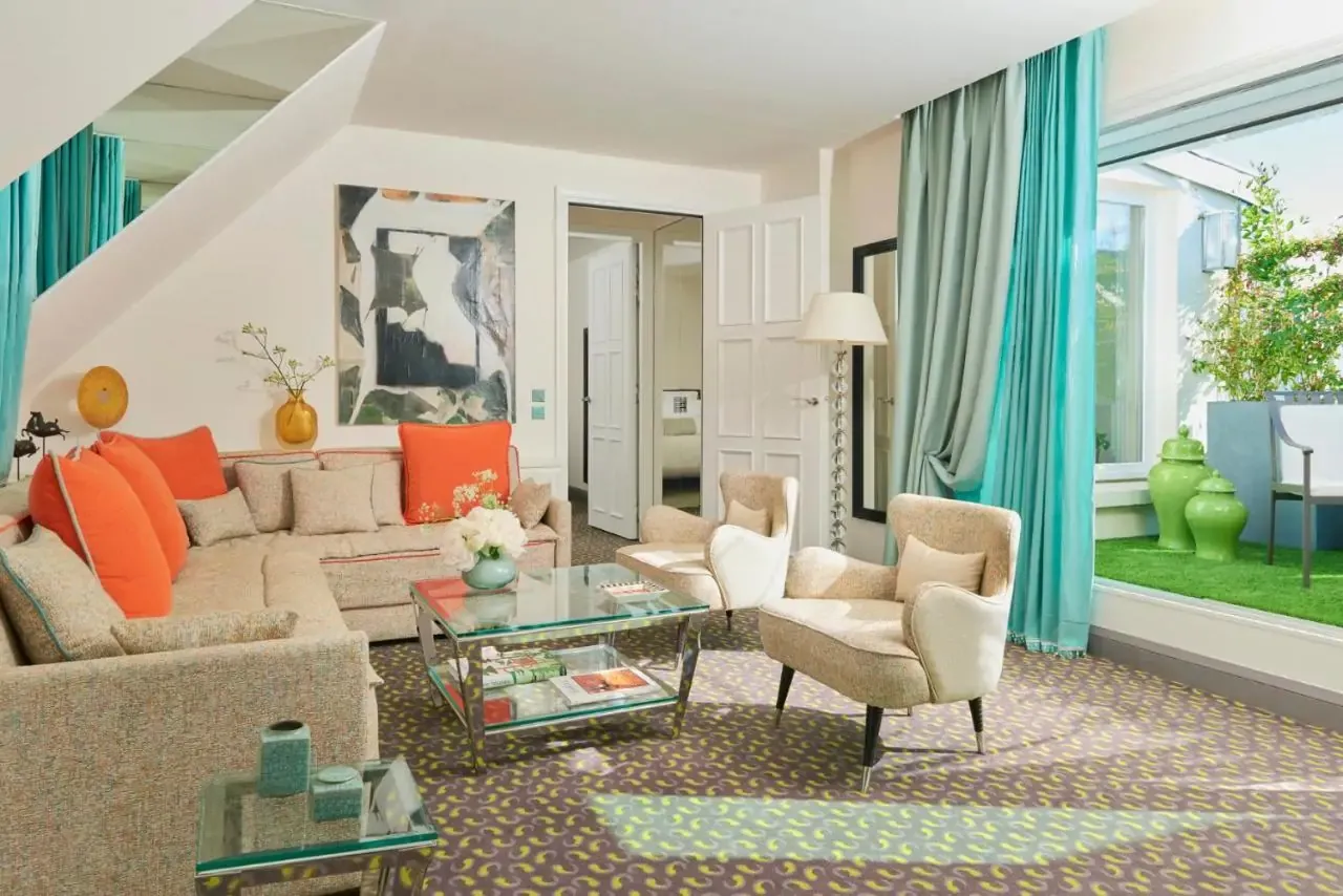 le-burgundy-paris-booking-637985306