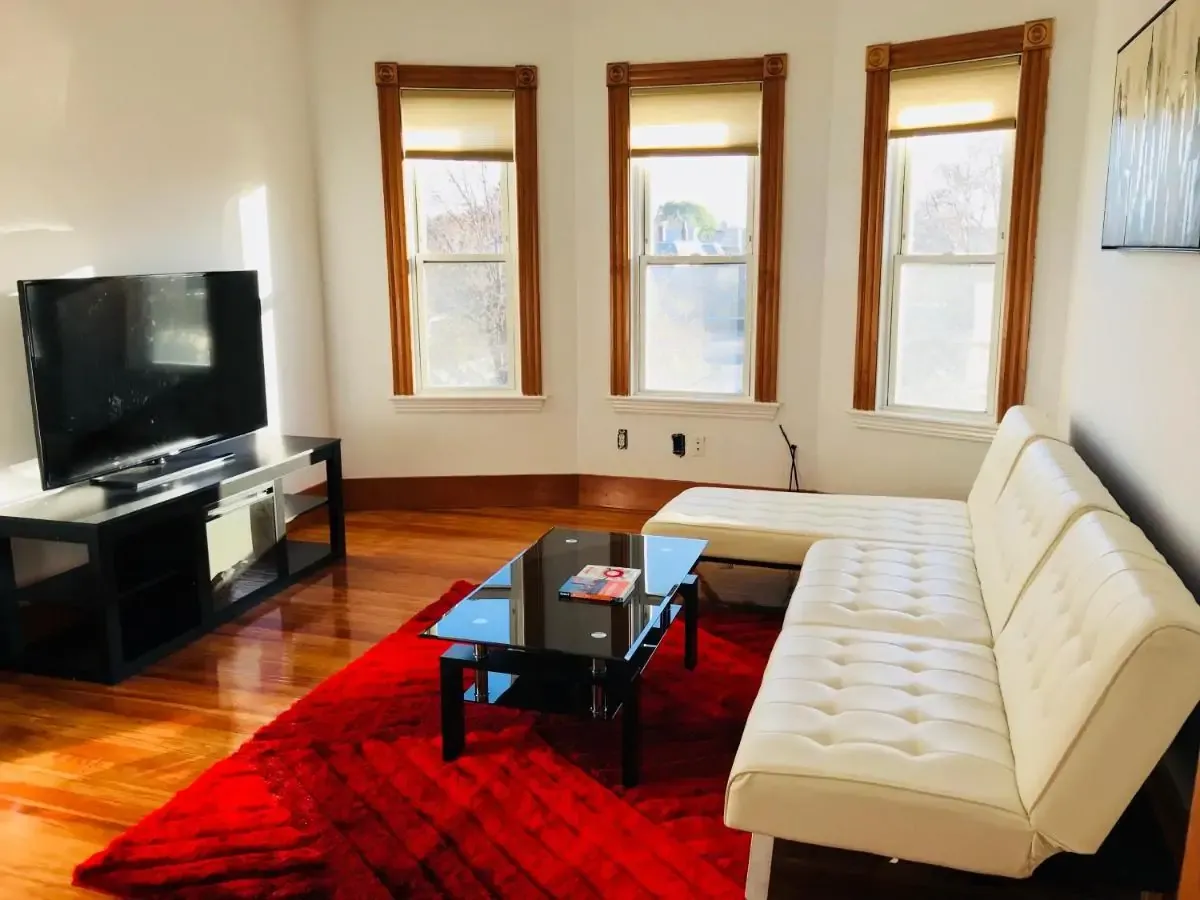 boston-lodge-and-suites-booking-119486123