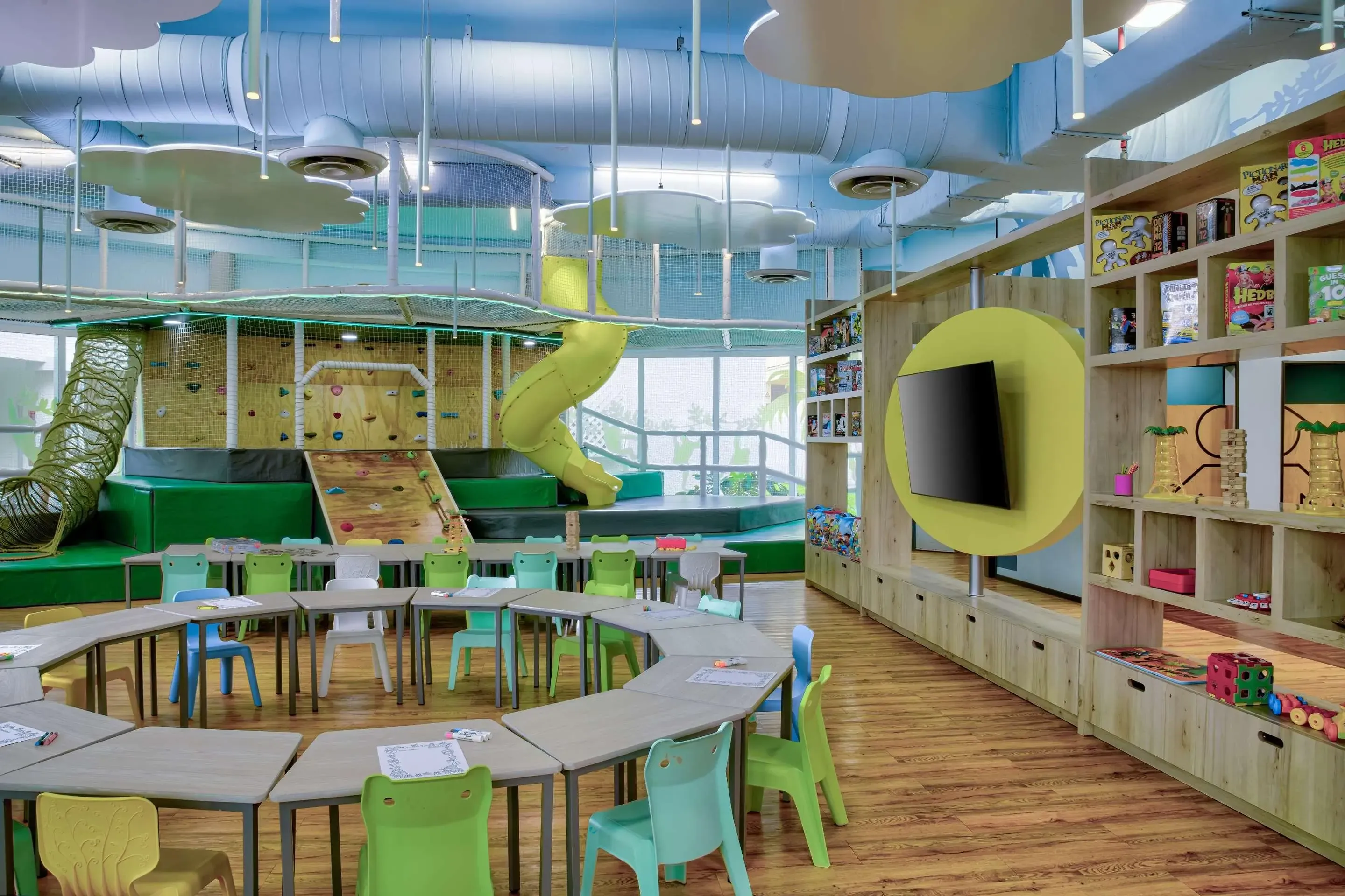 hilton-cancun-mar-caribe-ice-138147-112462863-826086