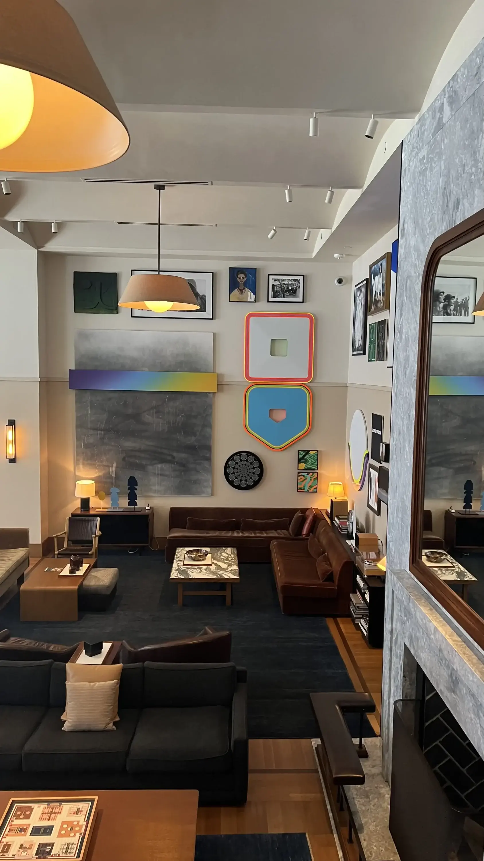 shinola-lobby