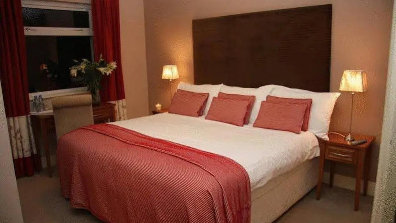 Lake Lodge Guesthouse