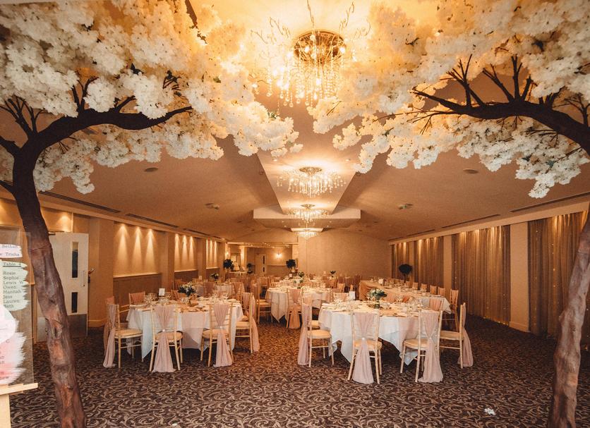 Banquet hall Photo