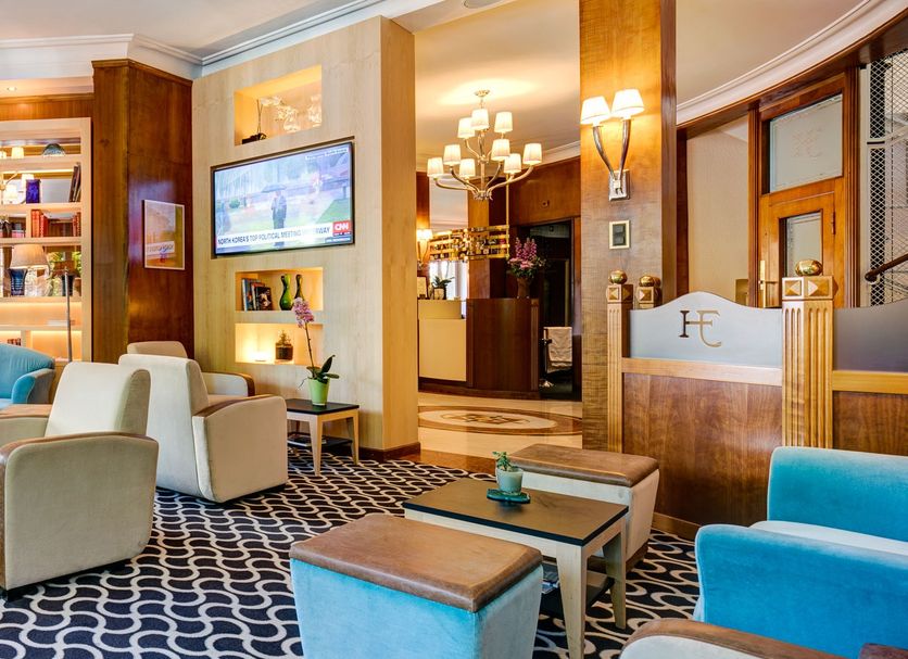 Lounge Photo