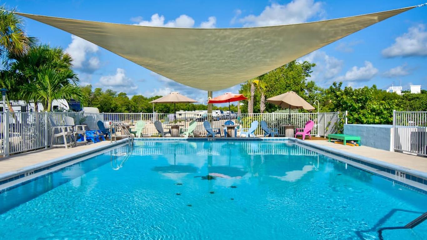 Aqua Lodges at Coconut Cay Rv and Marina