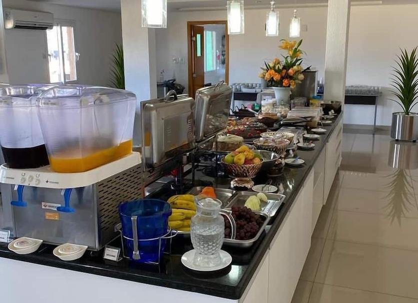 Buffet Photo