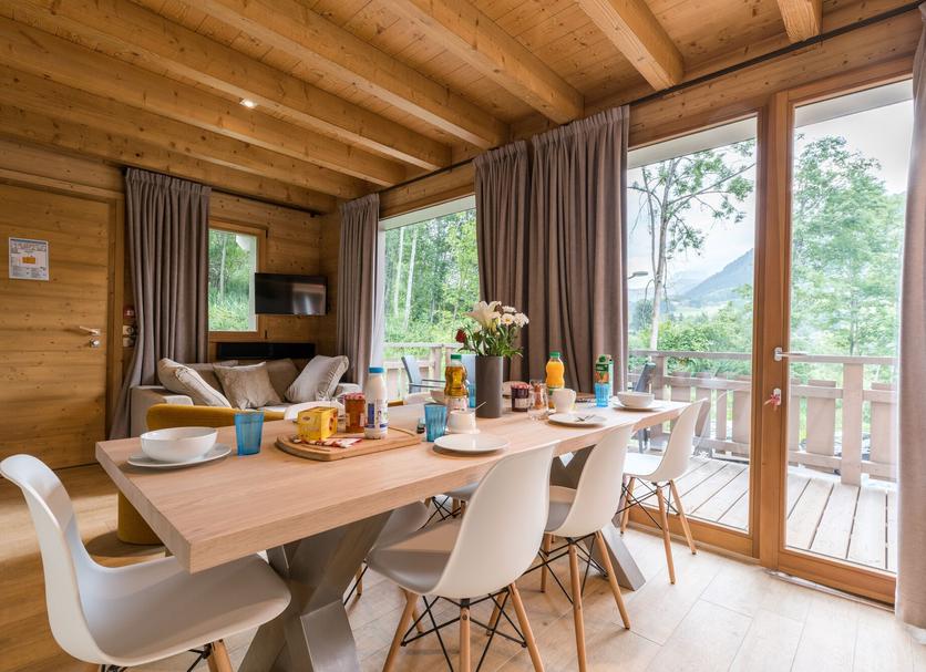 Dining room Photo