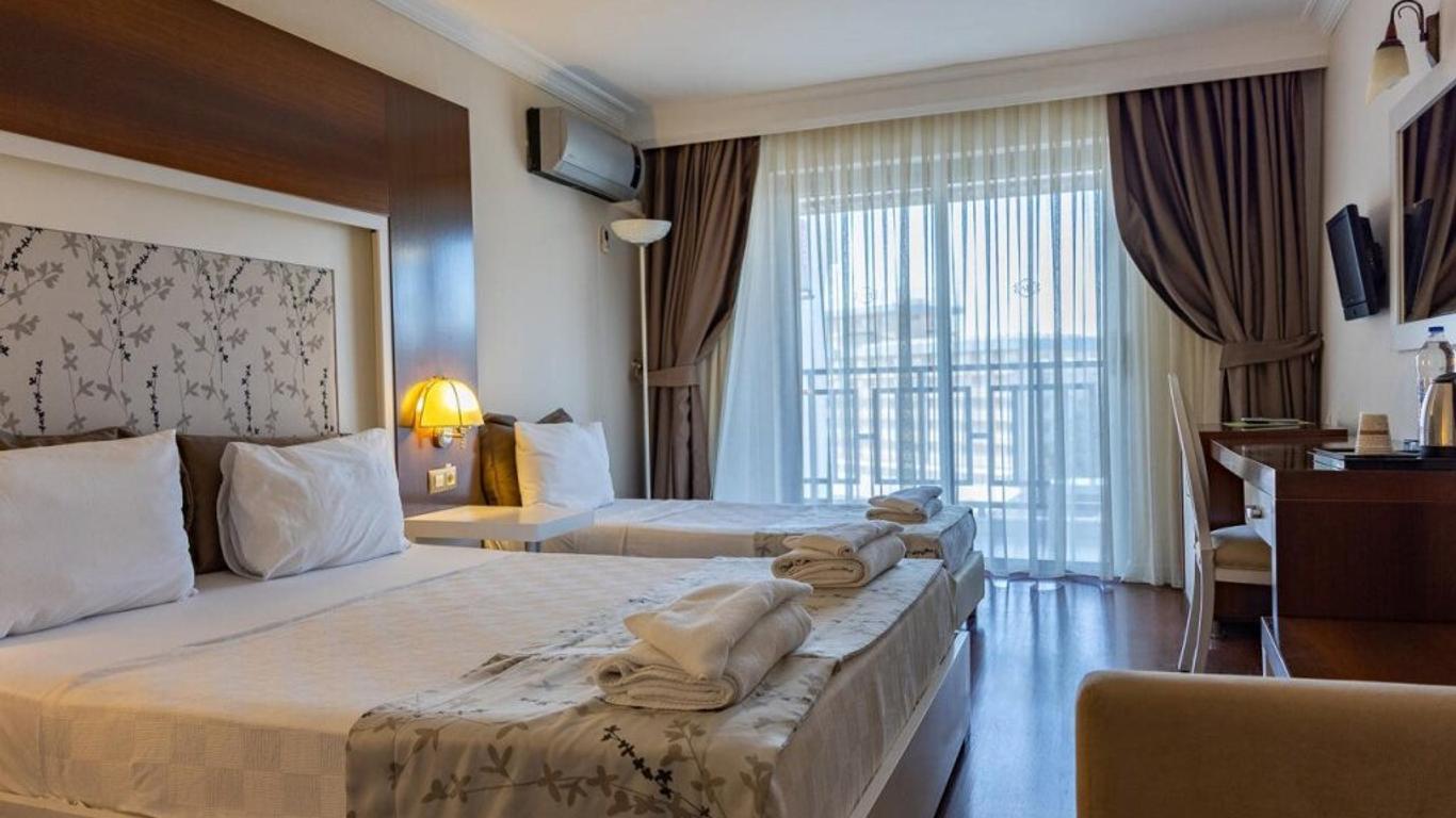 Sentinus Beach Hotel
