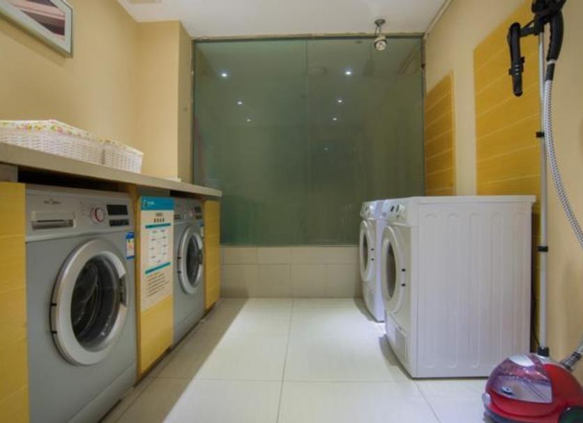 Laundry facility Photo