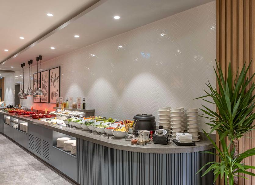 Buffet Photo