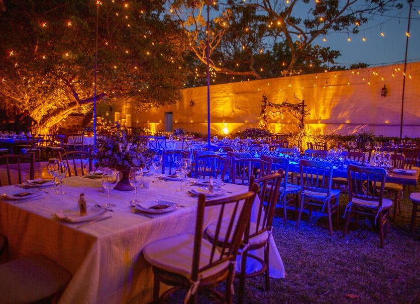 Banquet hall Photo