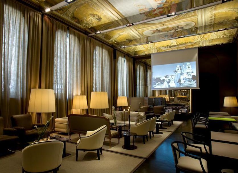 Lounge Photo