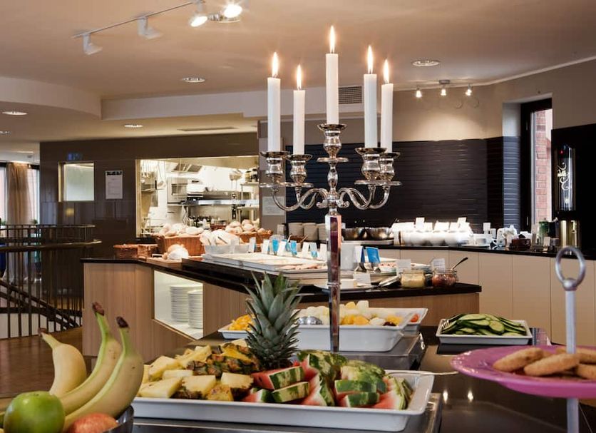 Buffet Photo