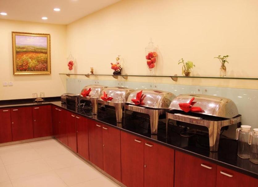 Buffet Photo