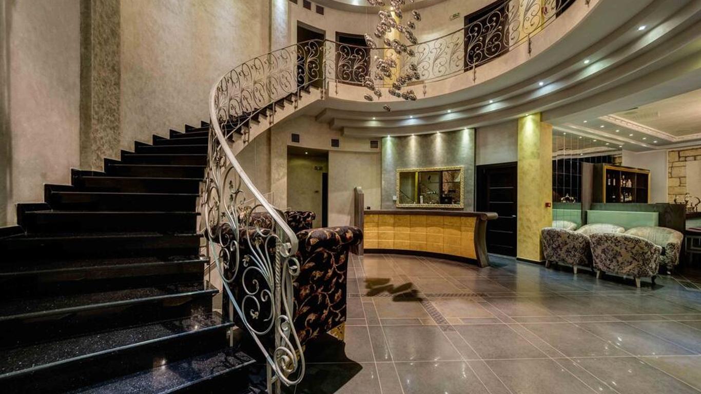 Chateau Rond Boutique Hotel & Spa