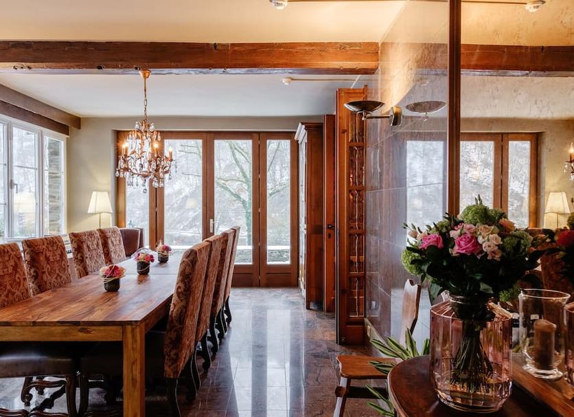 Dining room Photo