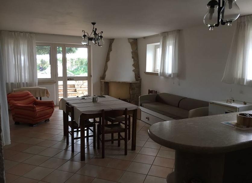 Dining room Photo