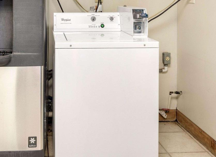 Laundry facility Photo