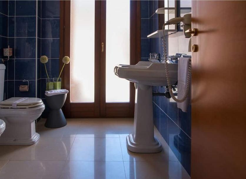 Bathroom Photo