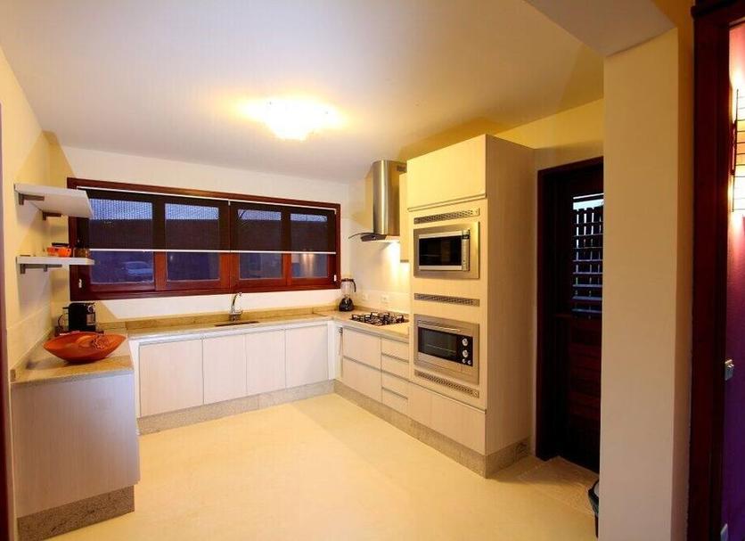 Kitchen Photo