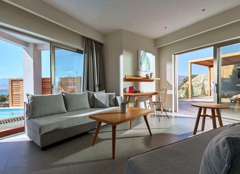 Living room Photo