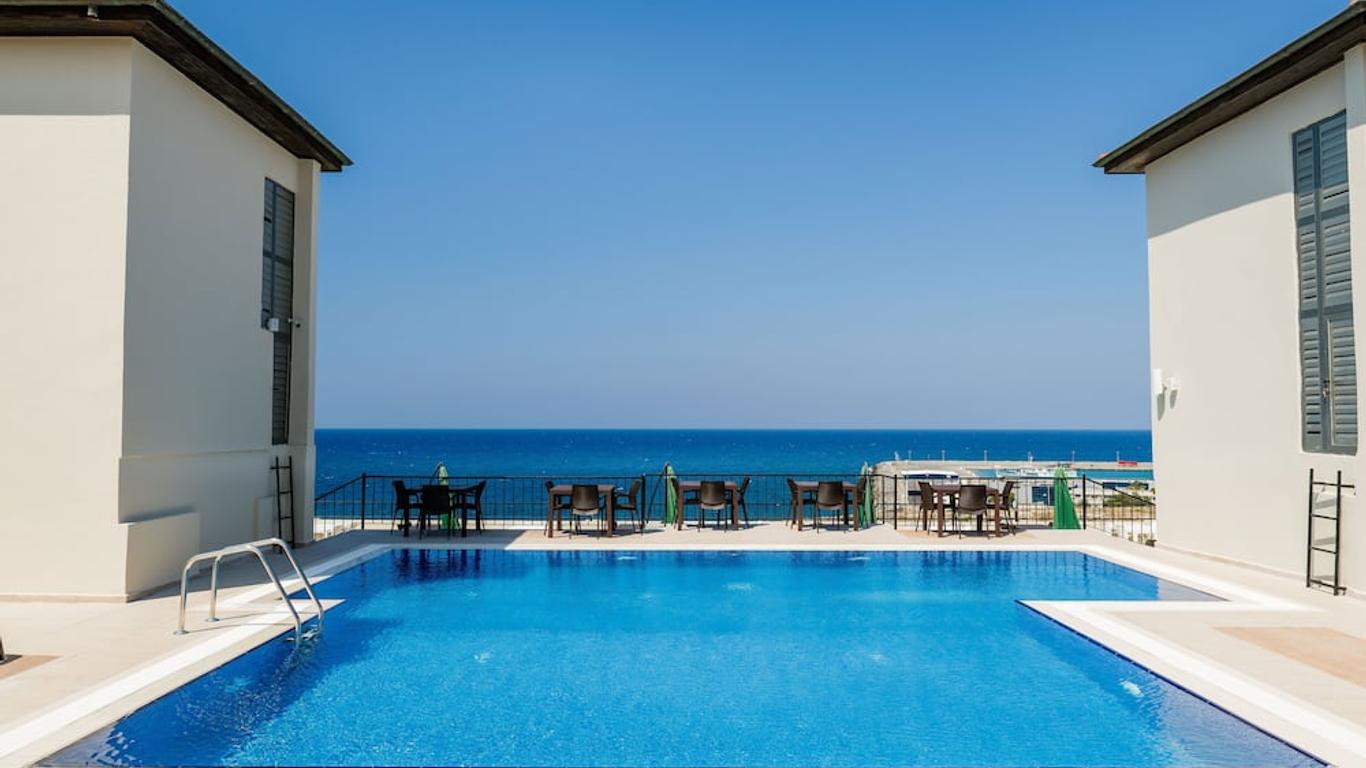 Olivia Palm Hotel