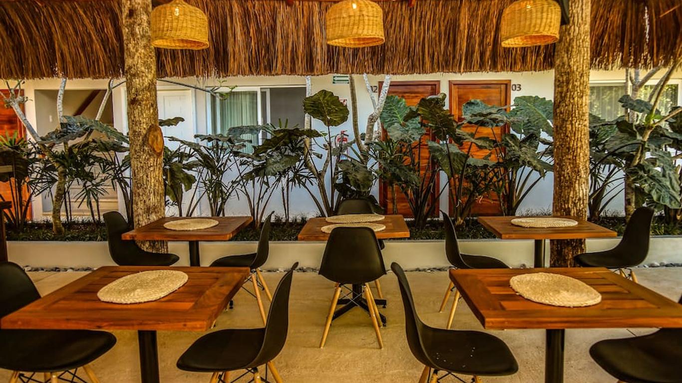 Agam Hotel