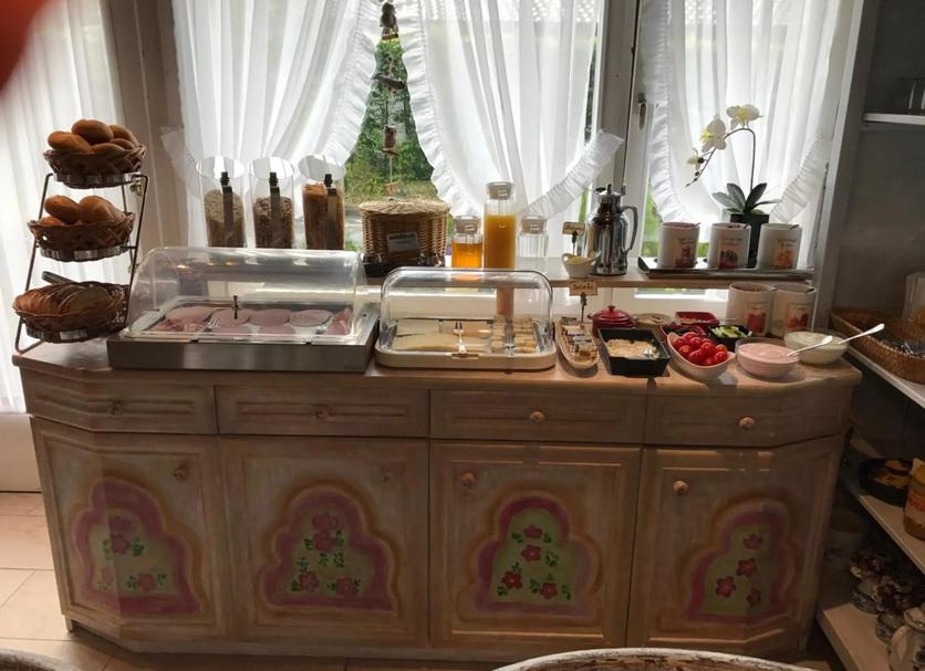Buffet Photo
